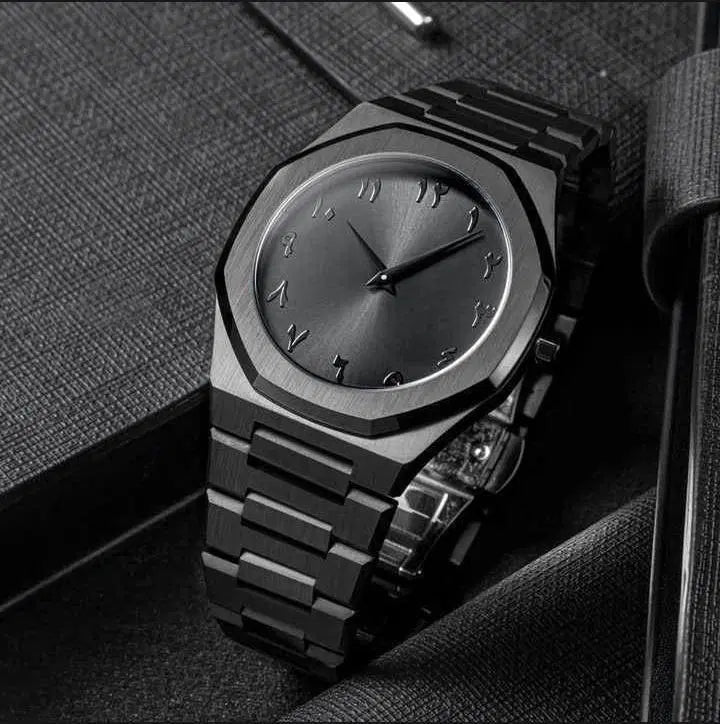 Men's Battery Operated Water Resistant Luxury Watch - 1 Pc